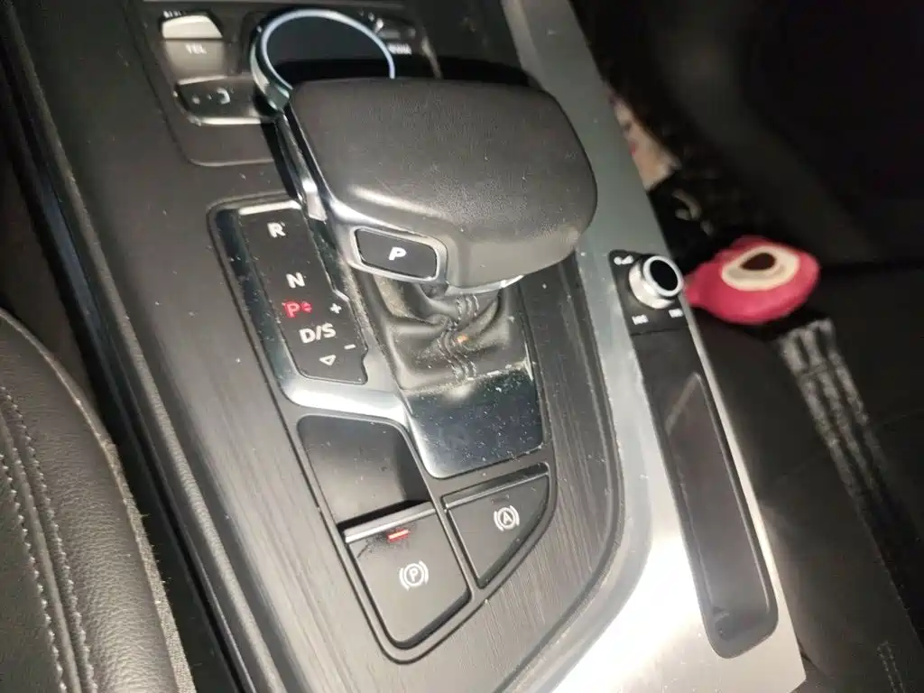 Audi A4L — миниатюра 7