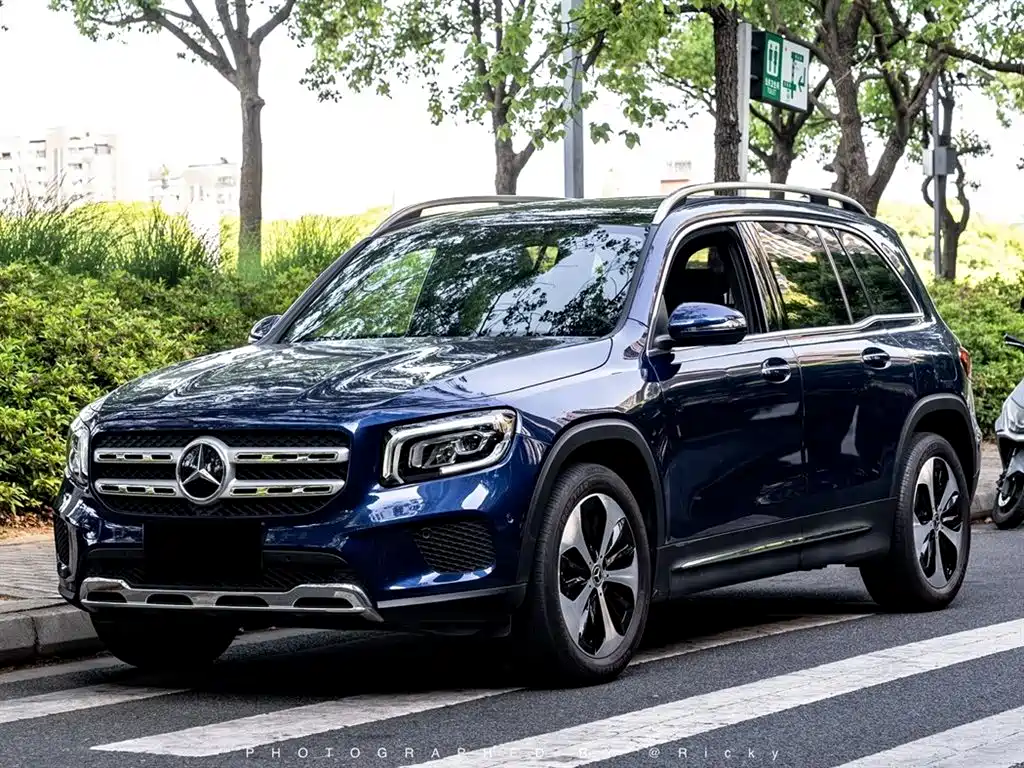 Mercedes-Benz GLB 2021