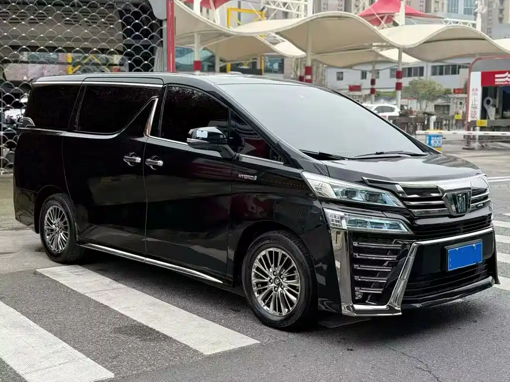 Toyota Vellfire — миниатюра 3