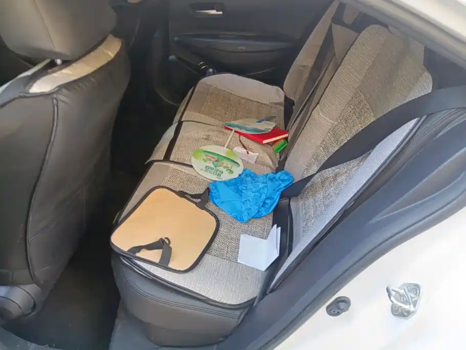Toyota Corolla — миниатюра 11