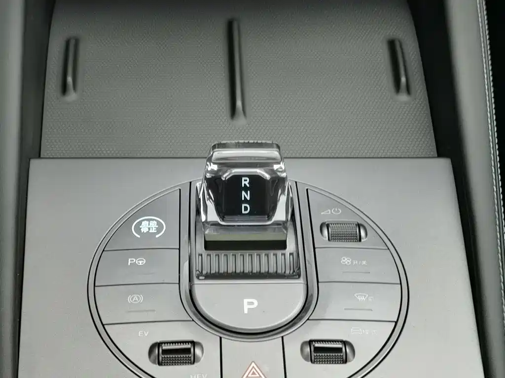 BYD Seal 06 — миниатюра 13
