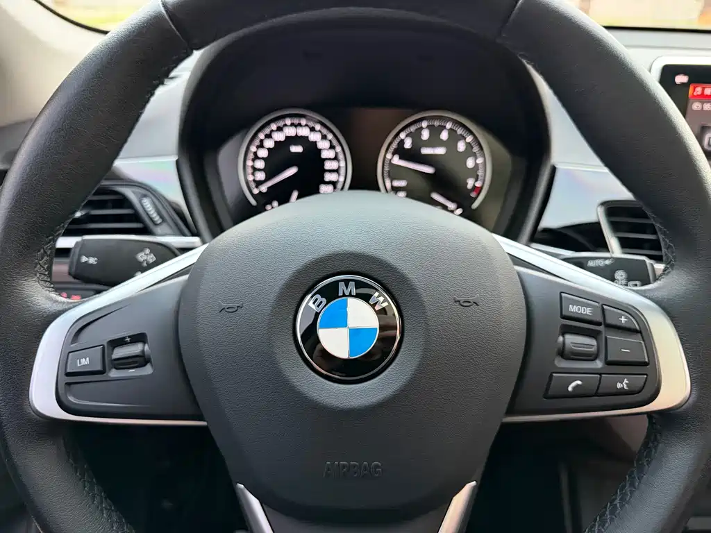 BMW X1 — миниатюра 11