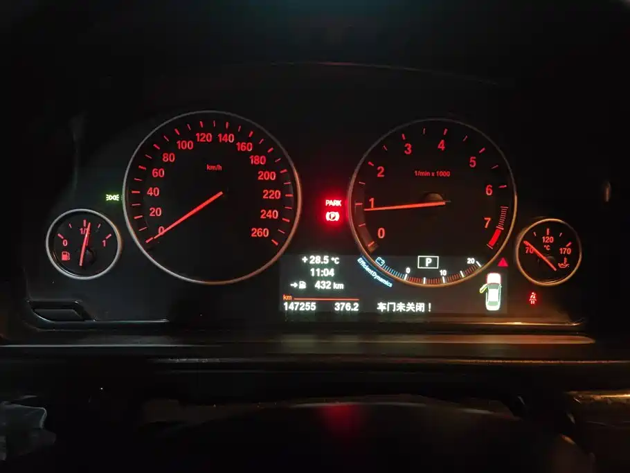 BMW 5 Series — миниатюра 14