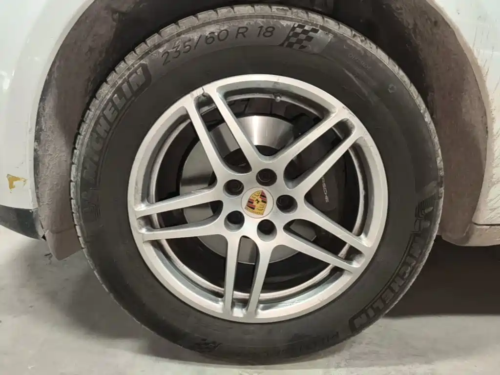 Porsche Macan — миниатюра 23