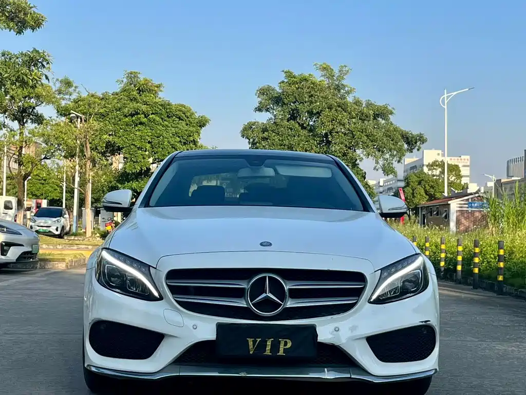 Mercedes-Benz C-Class — миниатюра 2
