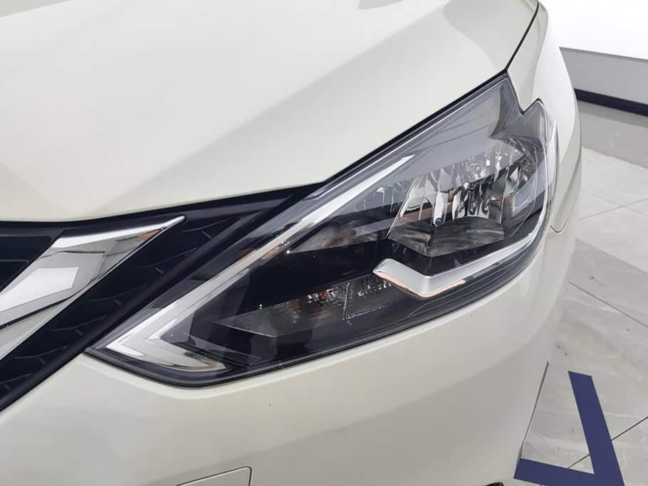 Nissan Sylphy 1.6 л 2024 г. Белый, пробег 48400 км