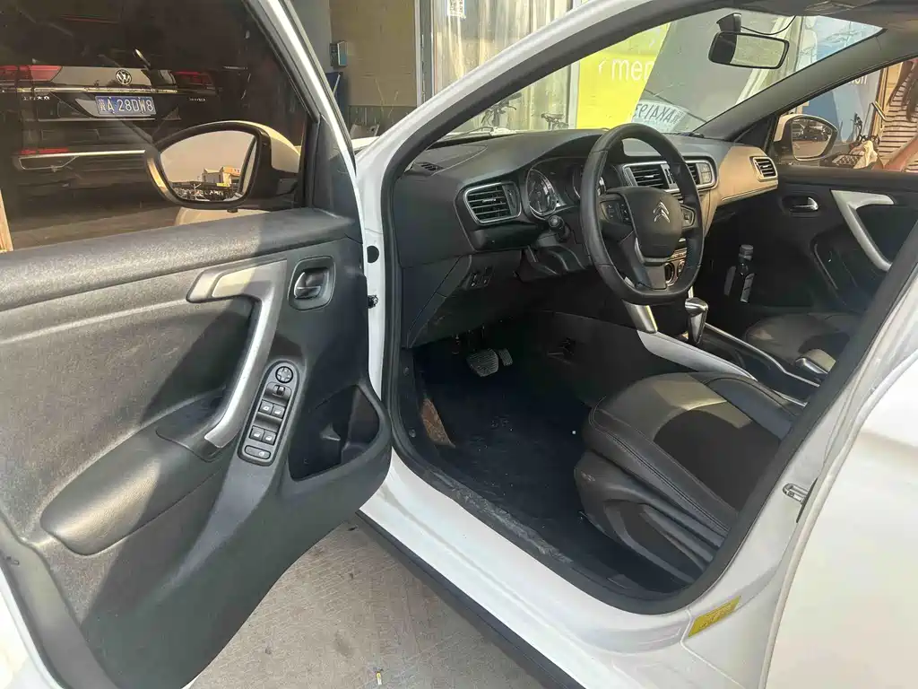 Citroen C3-XR — миниатюра 6