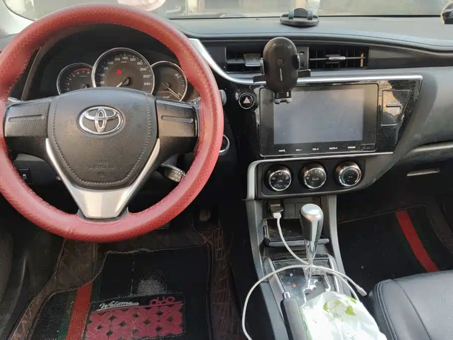 Toyota Corolla — миниатюра 12
