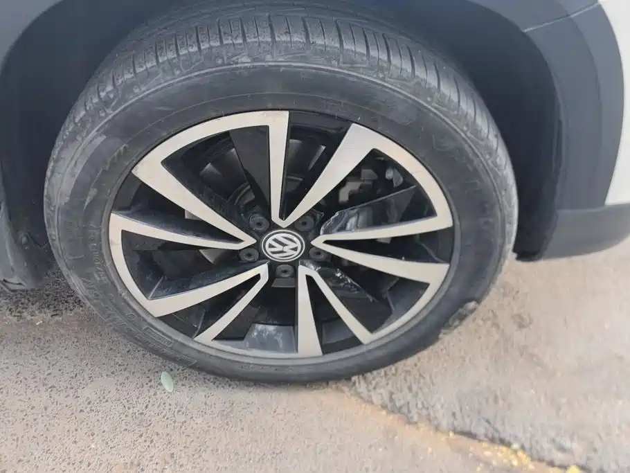 Volkswagen Tharu — миниатюра 6