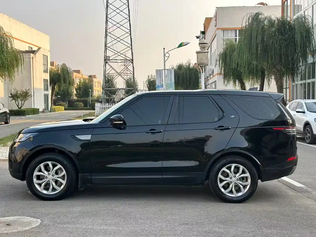 Land Rover Discovery — миниатюра 7