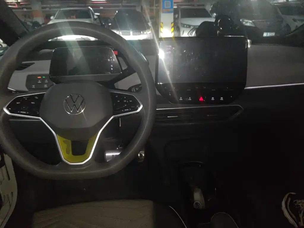 Volkswagen ID.3 — миниатюра 10