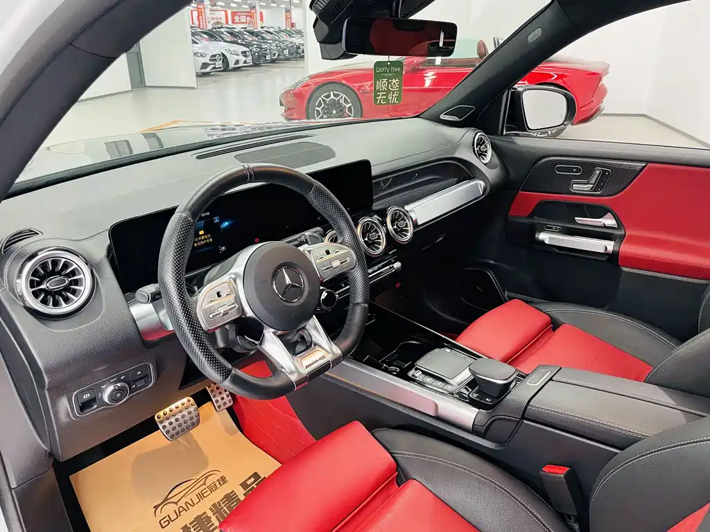 Mercedes-Benz GLB A MG 2022 AMG GLB 35 4MATIC