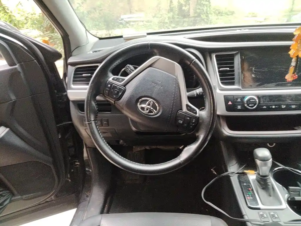 Toyota Highlander — миниатюра 3