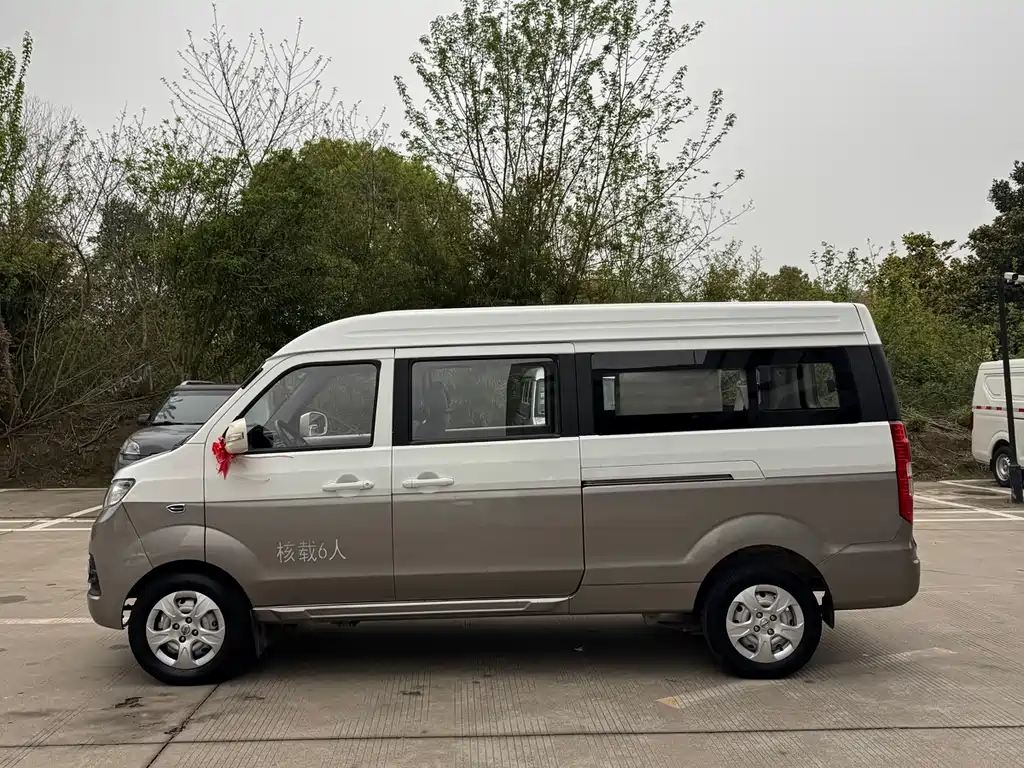 Jinbei Hiace X30L - фото 3