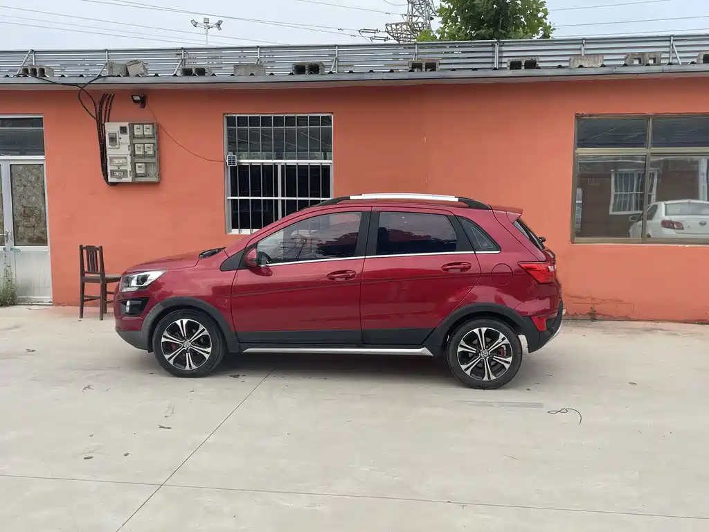 BAIC Senova X25 — миниатюра 3