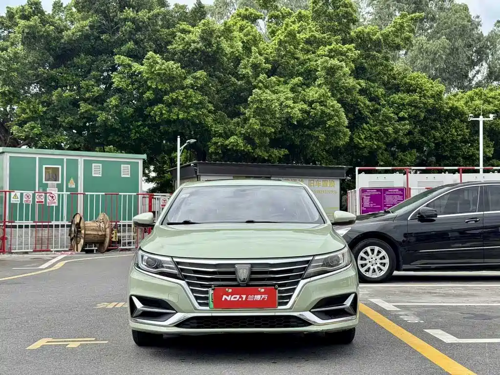 ROEWE  I6 NEW ENERGY