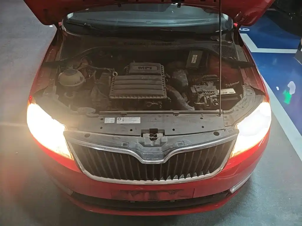 Skoda Rapid Spaceback — миниатюра 20
