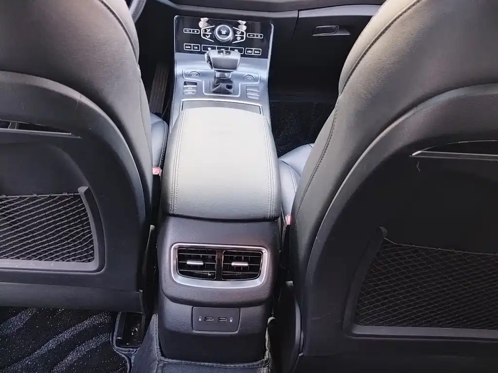 Hongqi Hongqi H5 — миниатюра 11