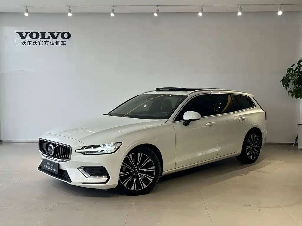 Volvo V60 2023