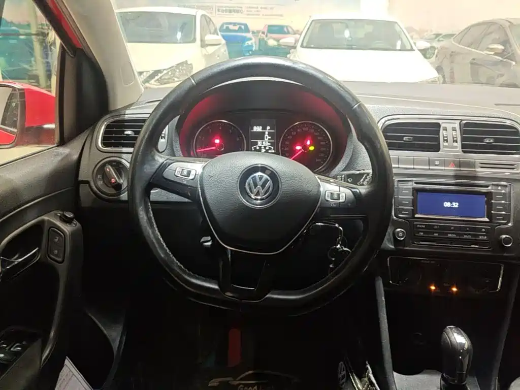 Volkswagen Polo — миниатюра 11