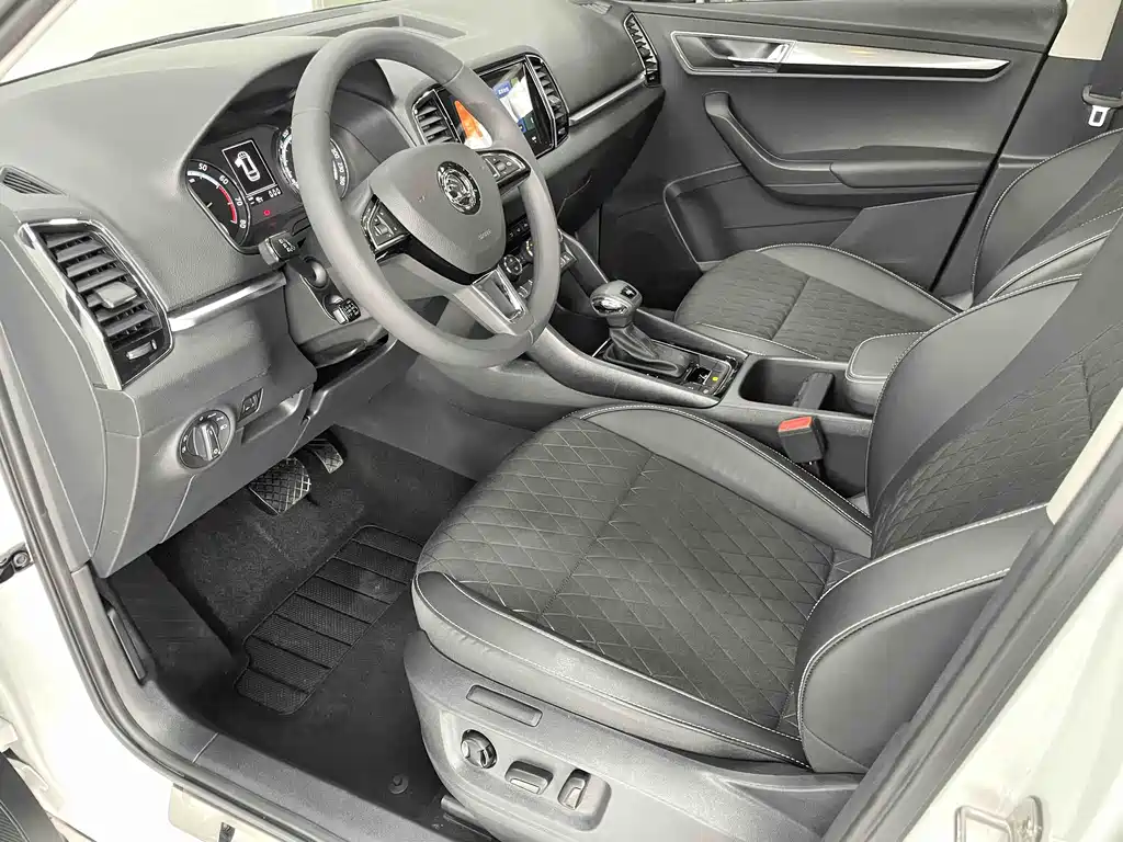 Skoda Karoq 2021 TSI280 Luxury