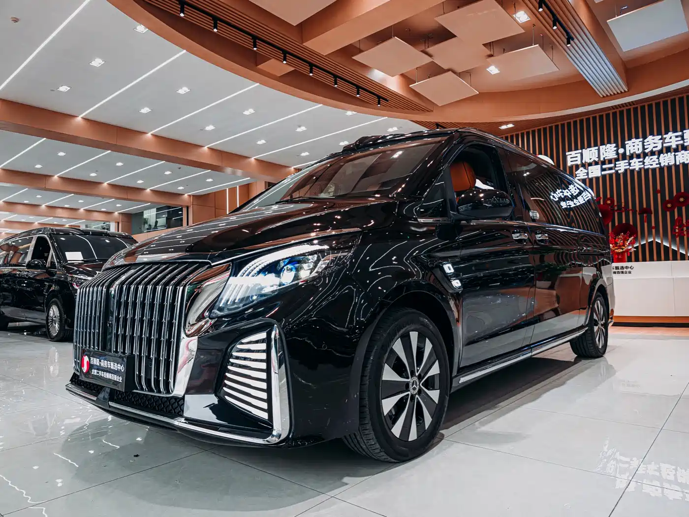 威霆 2023款 2.0T 商务版 7座 2024