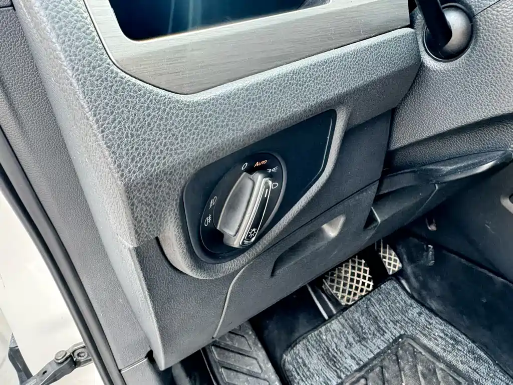 Volkswagen Touran — миниатюра 5