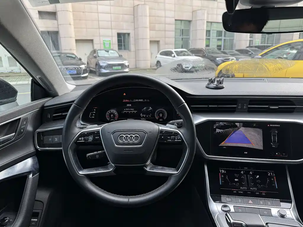 Audi A7L — миниатюра 7