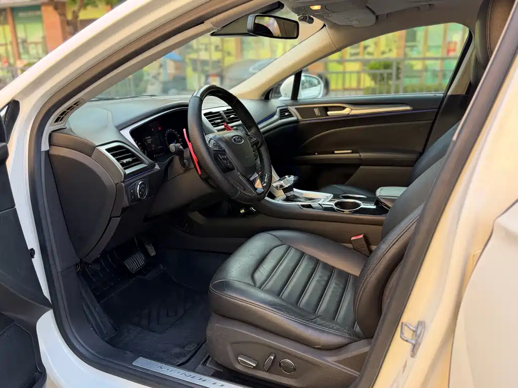 Ford Mondeo — миниатюра 4