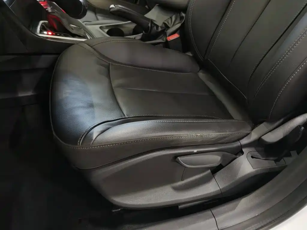 Buick Excelle — миниатюра 20
