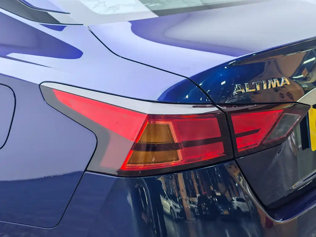 Nissan Teana — миниатюра 7