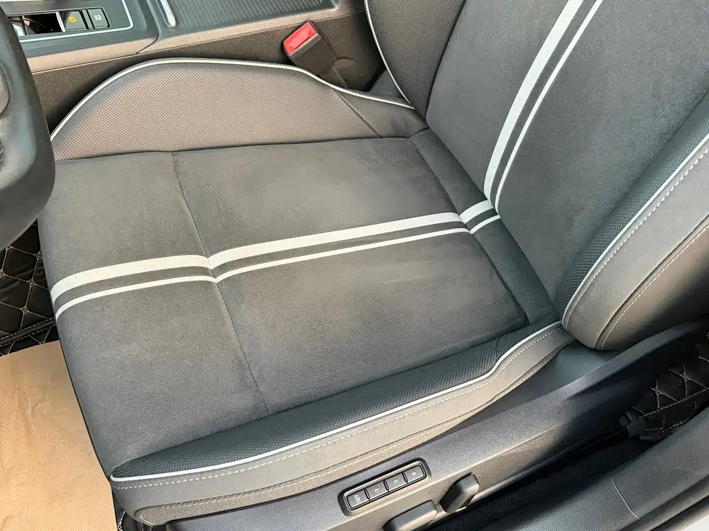 Volkswagen Golf — миниатюра 8
