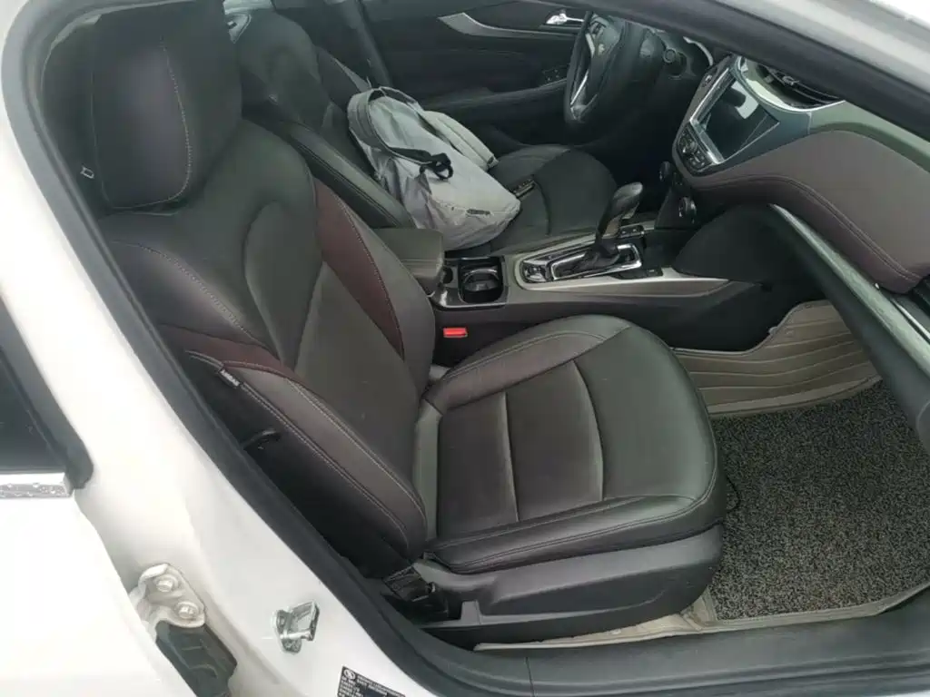 Chevrolet Malibu — миниатюра 25