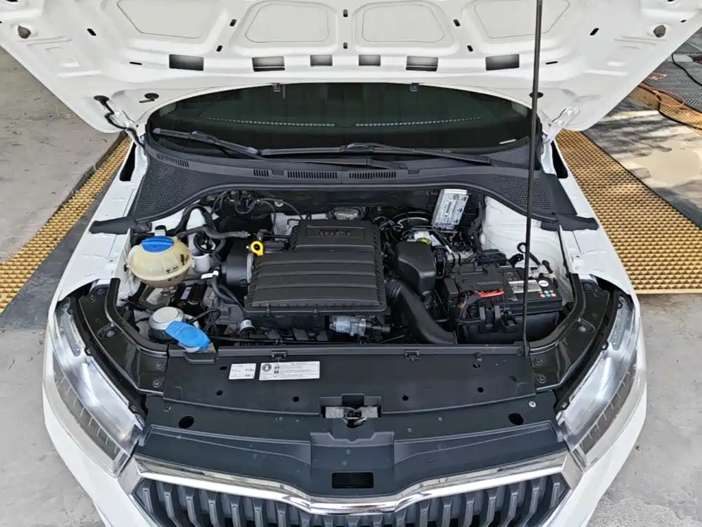 Skoda Rapid Spaceback — миниатюра 20