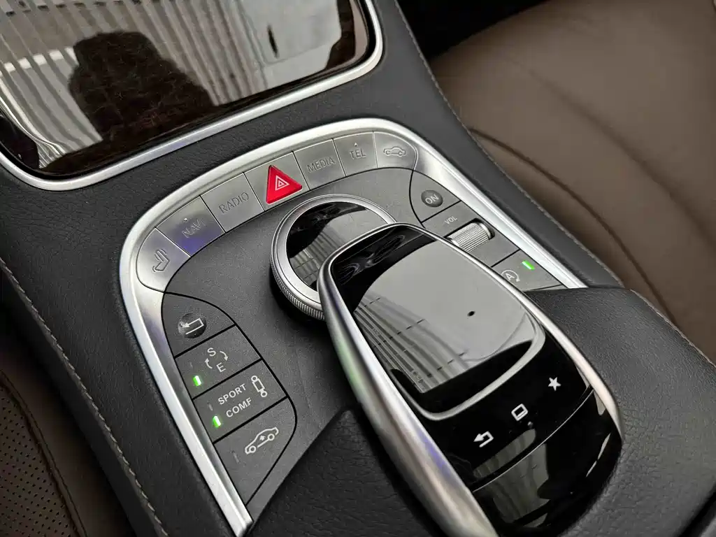 Mercedes-Benz S-Class — миниатюра 19