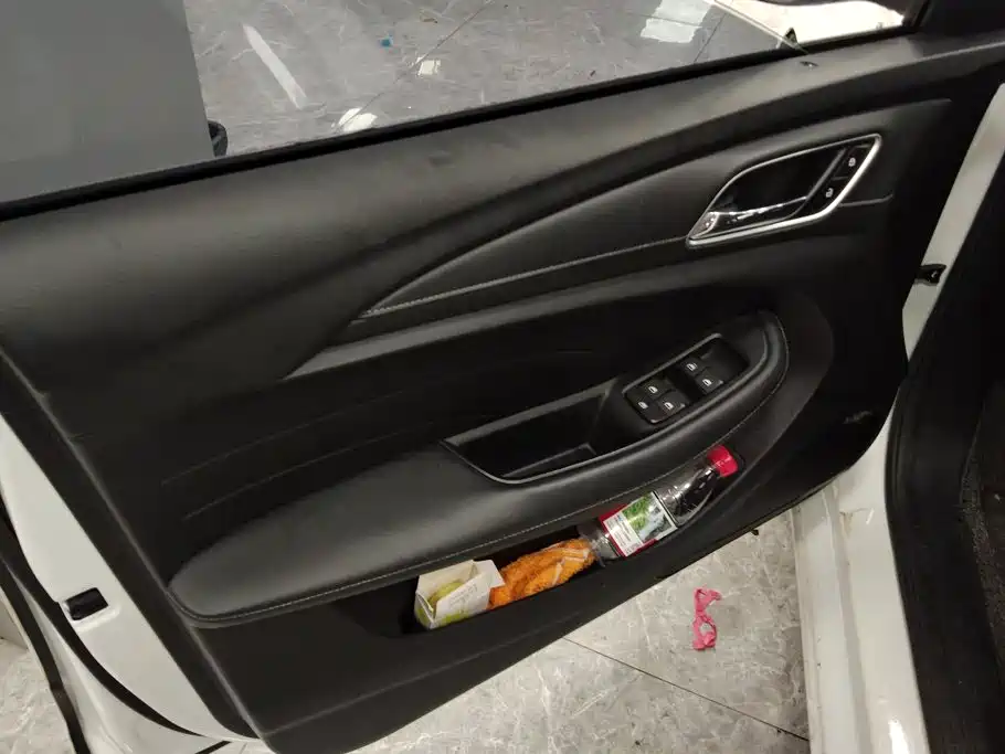 Roewe i5 — миниатюра 7