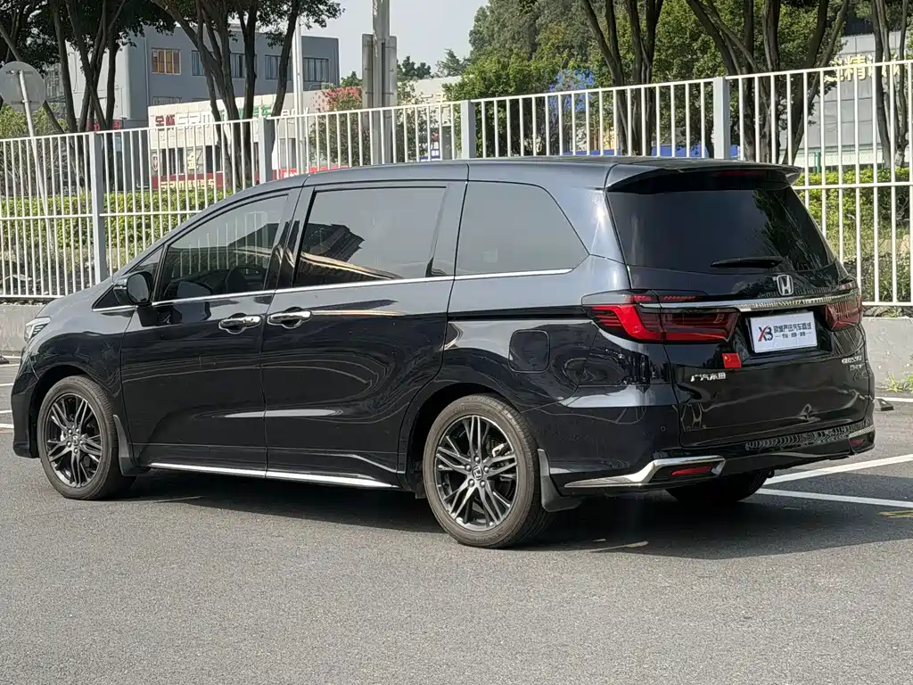 Honda Odyssey — миниатюра 5