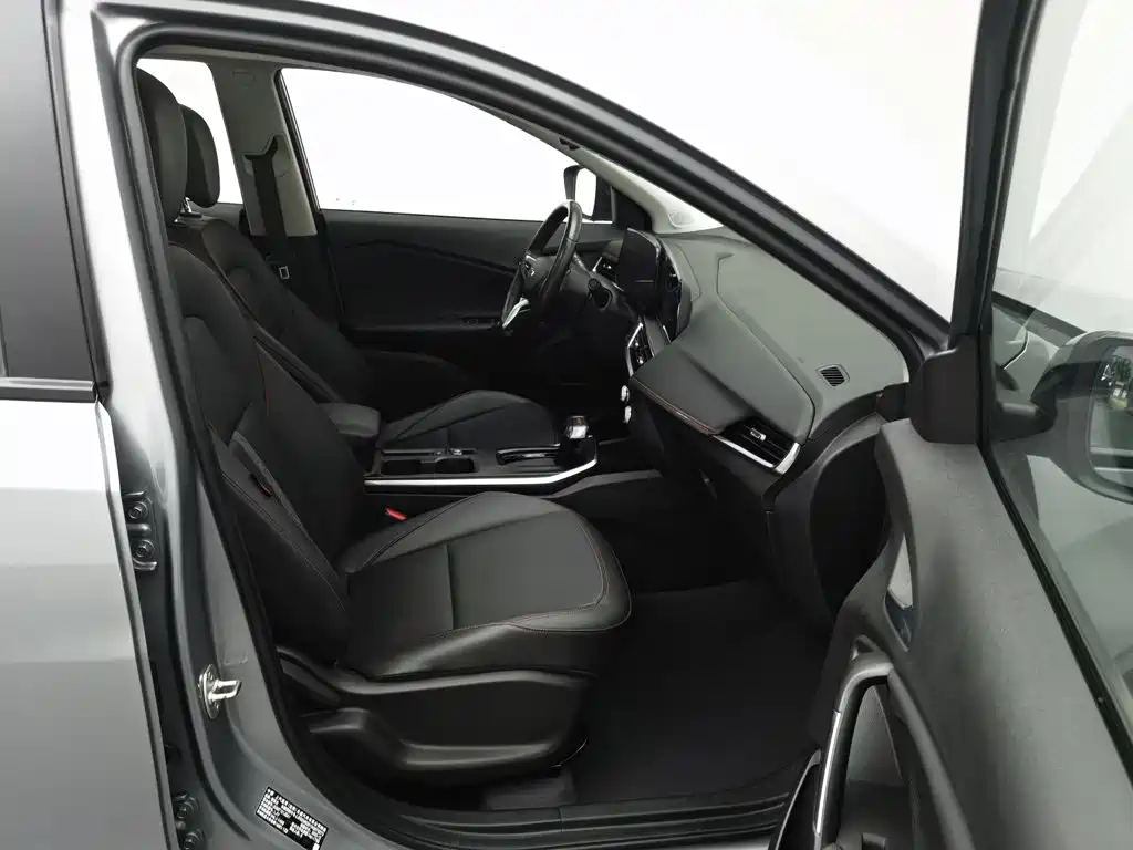 Chevrolet Trax — миниатюра 23