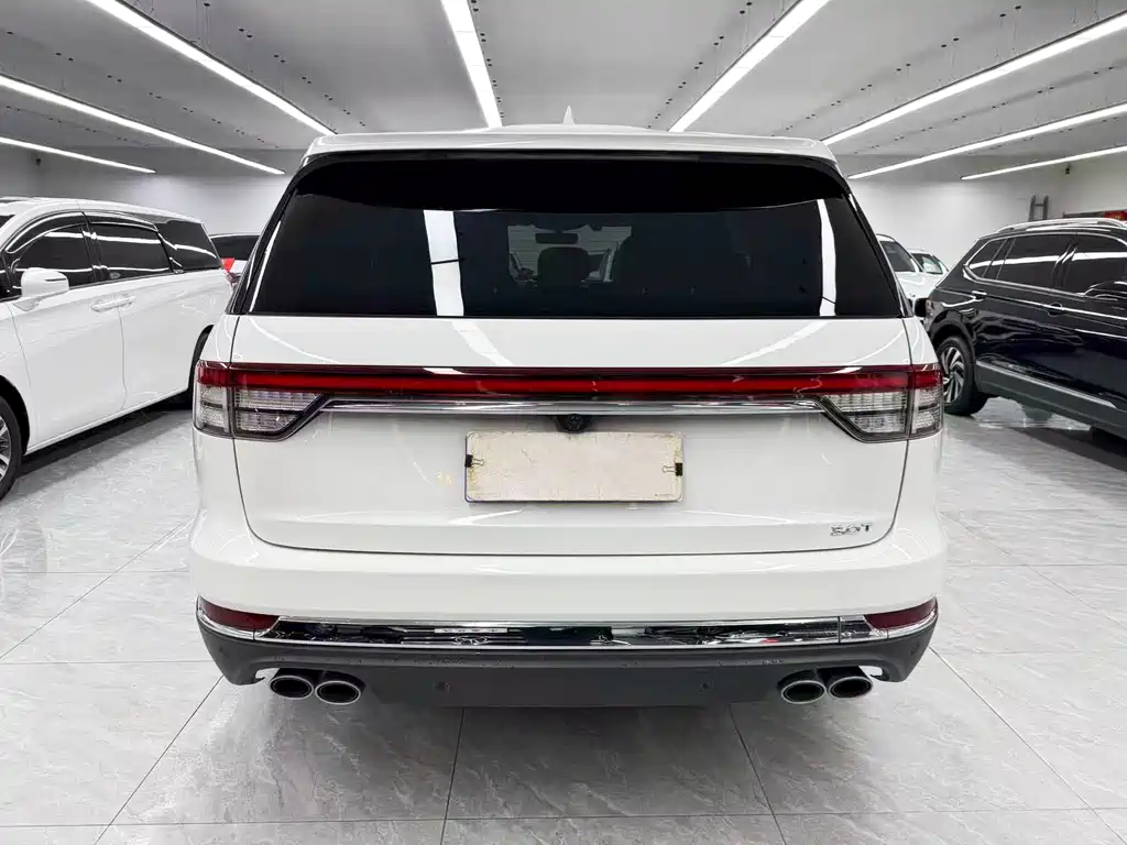 Lincoln Aviator — миниатюра 5