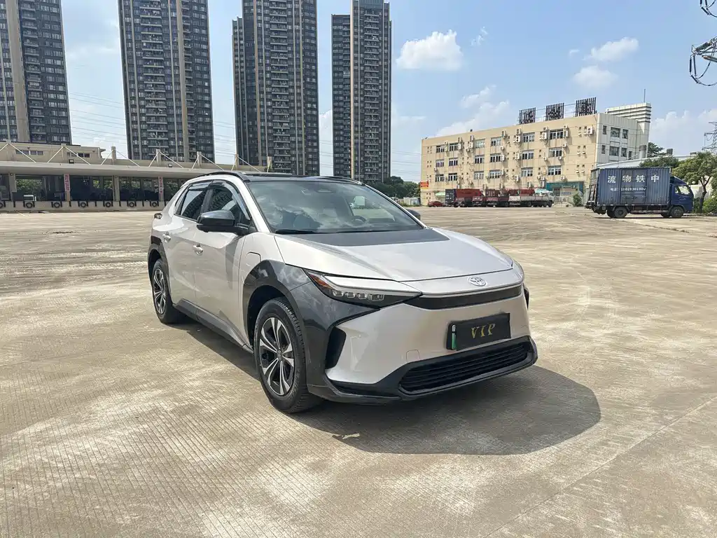 Toyota bZ4X — миниатюра 3