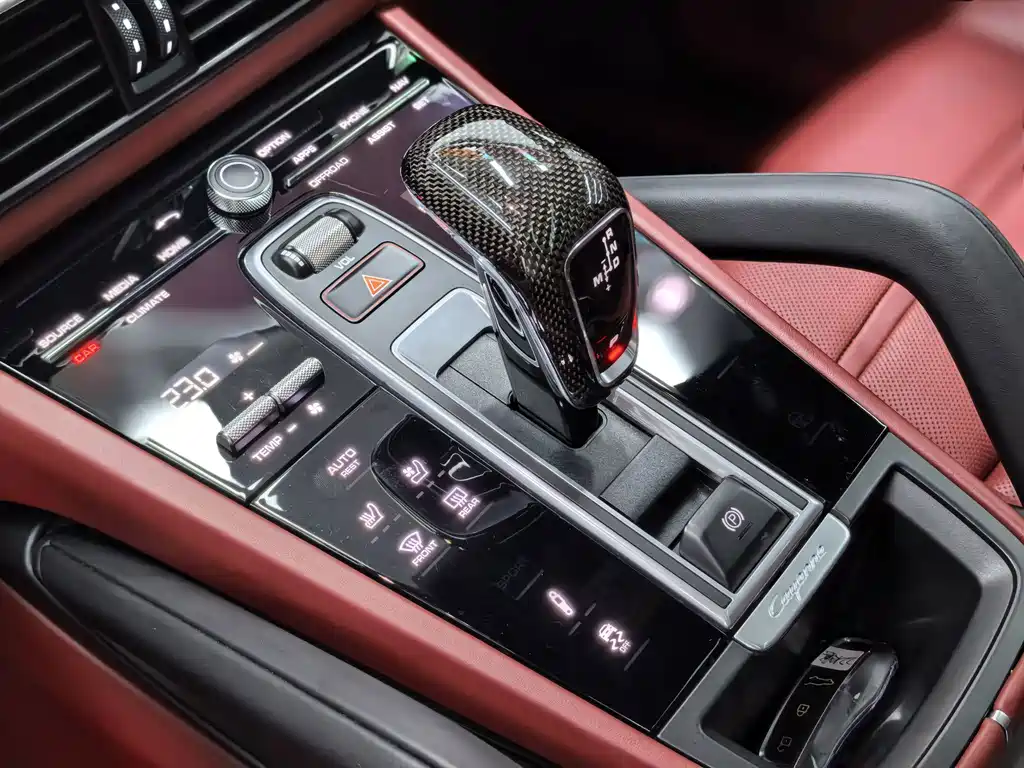 Porsche Cayenne — миниатюра 19