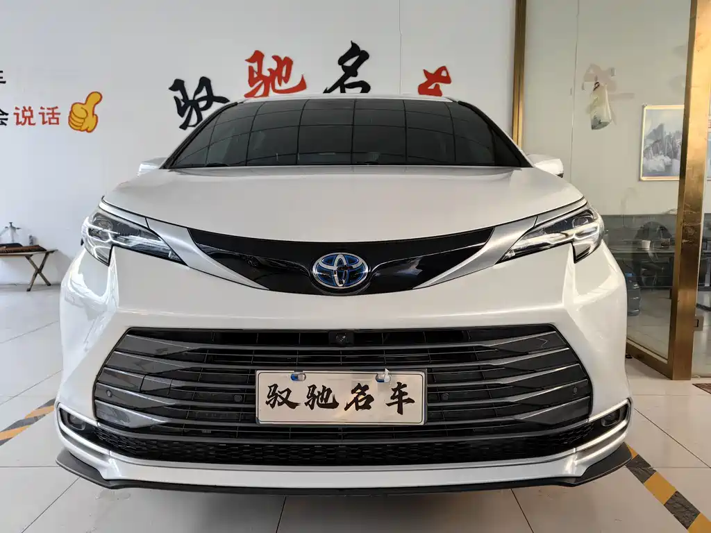 Toyota Sienna 2022