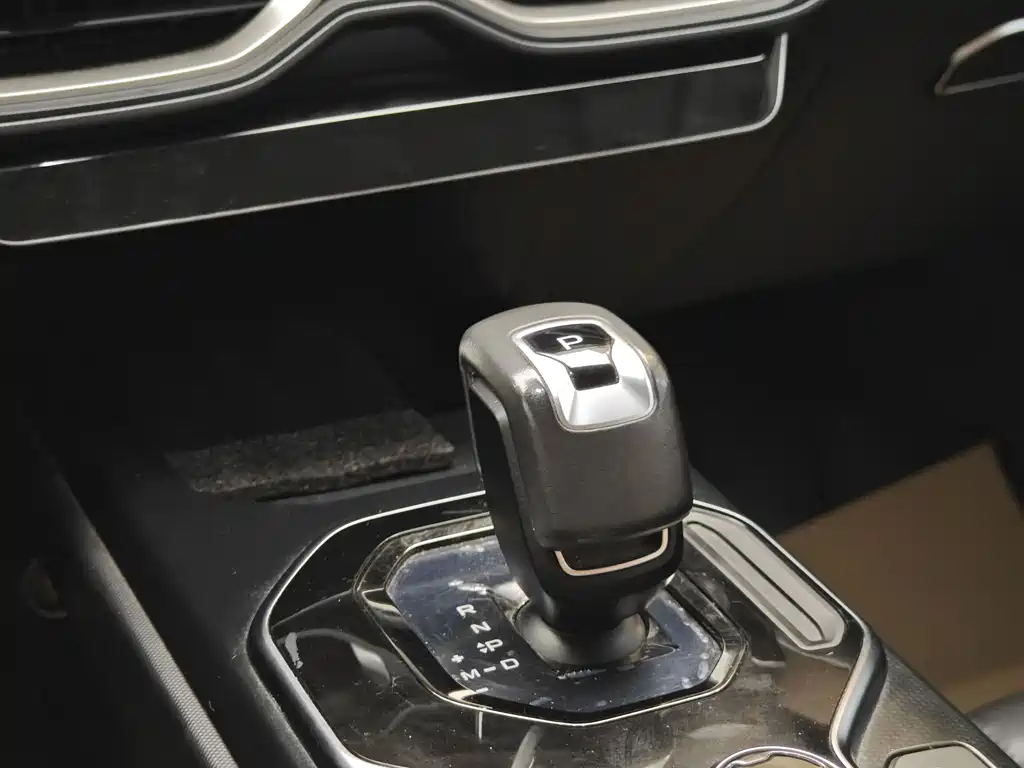 Geely Icon — миниатюра 17
