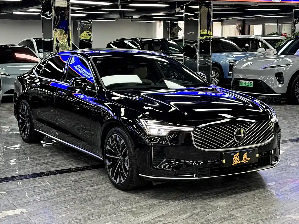 Volvo S90 2026 B5 Luxury