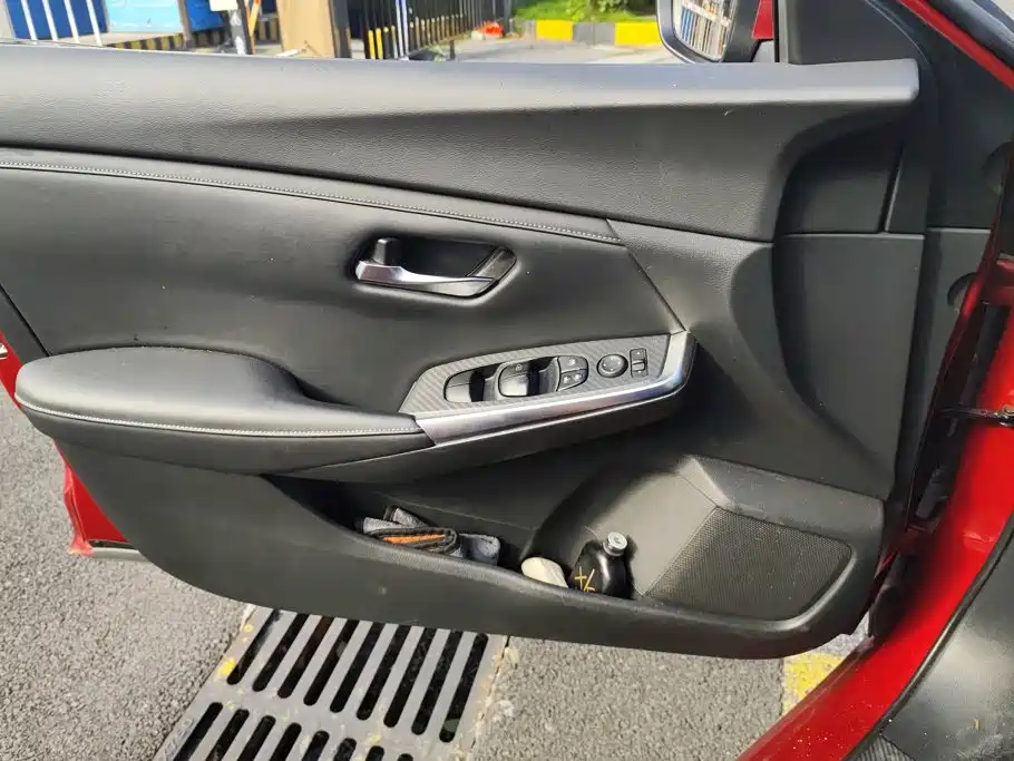 Nissan Sylphy — миниатюра 7