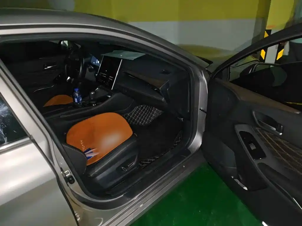 Toyota Avalon — миниатюра 18