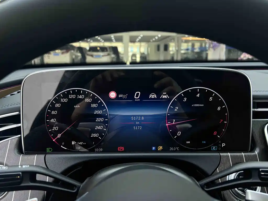 Mercedes-Benz E-Class E 2025 E 300 L Fashion