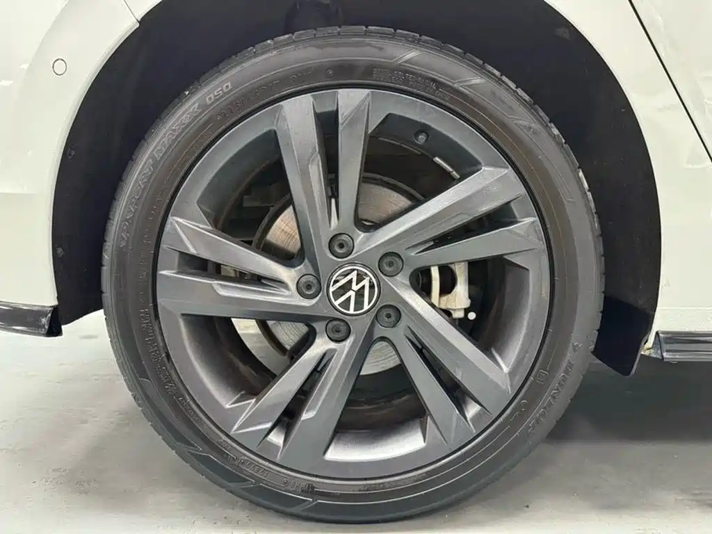 Volkswagen Golf — миниатюра 19