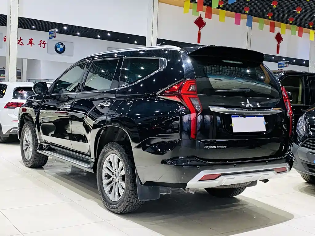 MITSUBISHI PAJERO JINCHANG