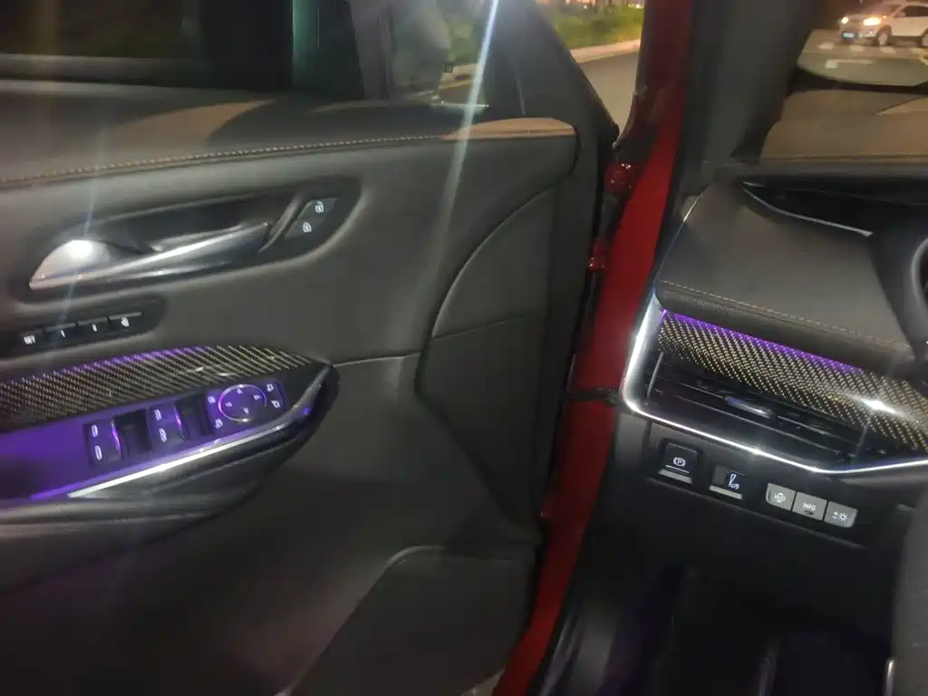 Cadillac XT4 — миниатюра 20